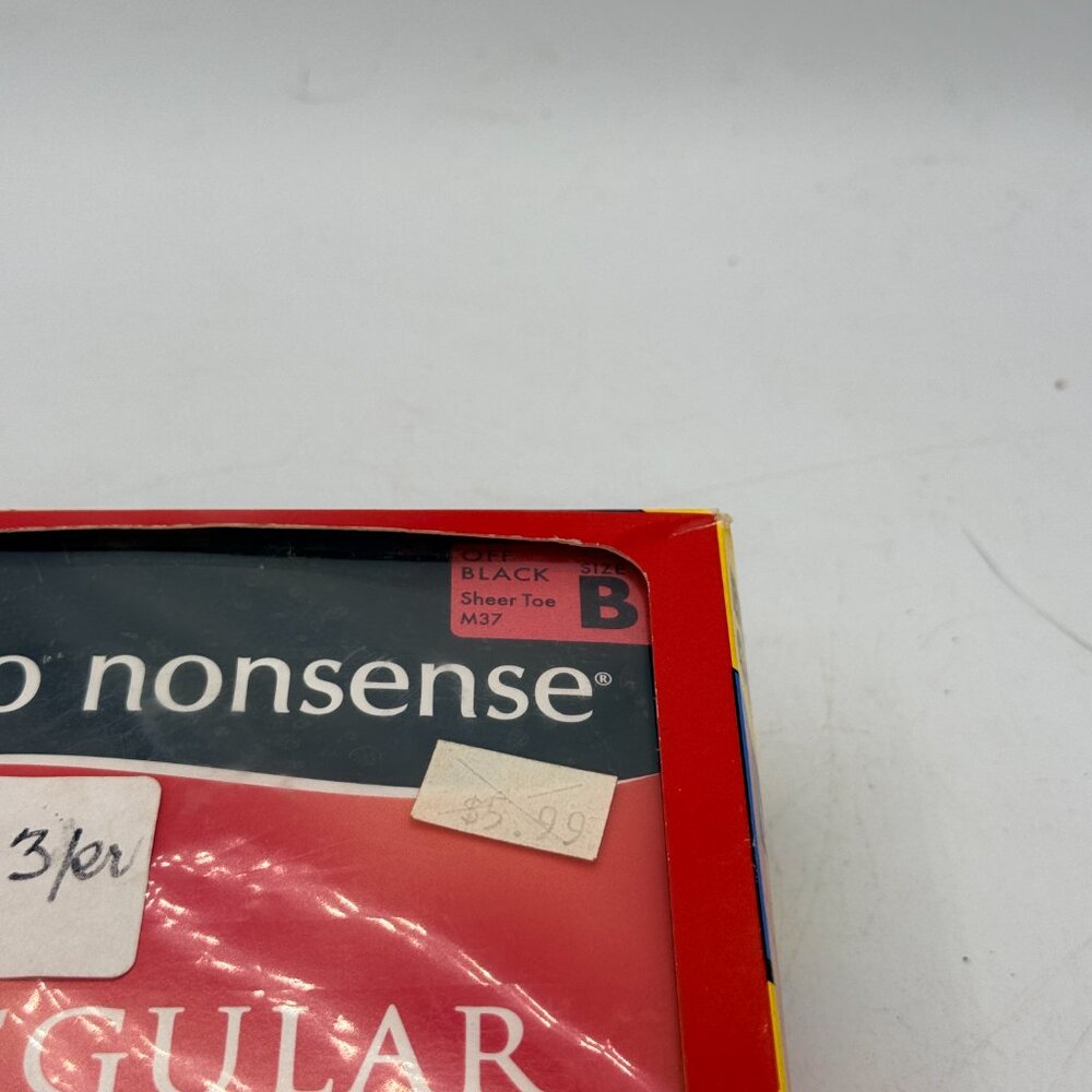 Vintage No Nonsense Regular Pantyhose – Size B – Black – 3 Pair Box Set (NWT) - Picture 2 of 5